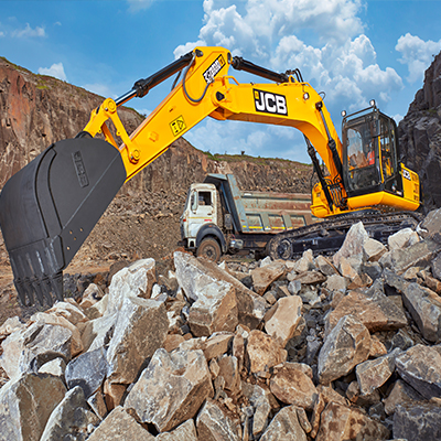 JCB : 225LC M Tracked Excavator